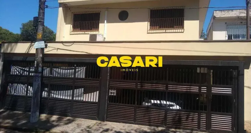 Sobrado com 4 dormitórios à venda, 180 m² - Paulicéia - São Bernardo do Campo/SP