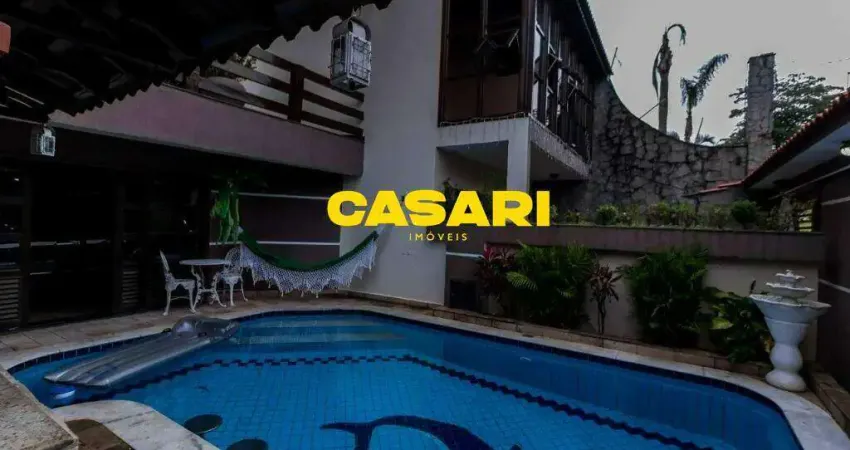 Sobrado 5 Dormitórios com Piscina à Venda ou Aluguel no Parque dos Pássaros – São Bernardo do Campo