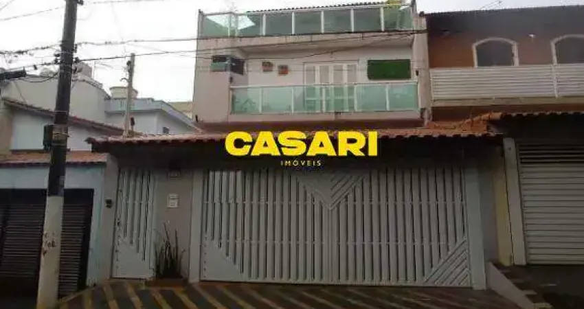 Sobrado com 4 Dormitórios, Suíte e Terraço Gourmet à Venda em São Bernardo do Campo