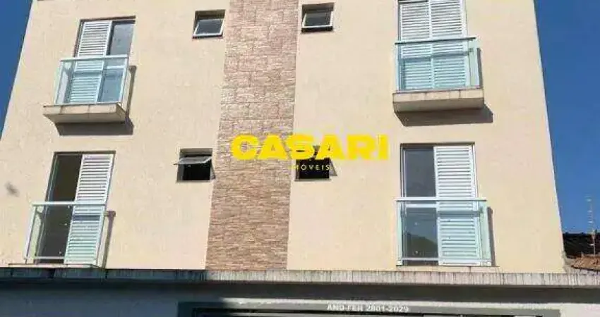 Cobertura 2 dormitórios à venda com amplo quintal – Vila Humaitá, Santo André