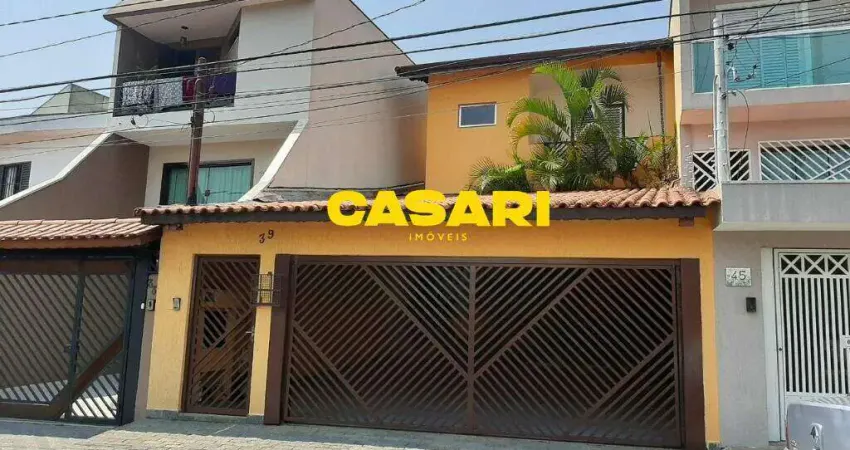 Sobrado com 3 dormitórios à venda, 236 m² - Vila Scarpelli - Santo André/SP