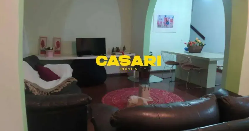 Casa com 4 dormitórios à venda, 230 m² - Parque Terra Nova II - São Bernardo do Campo/SP
