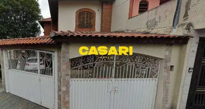 Sobrado com 3 dormitórios e suíte com hidromassagem à venda na Paulicéia – São Bernardo do Campo