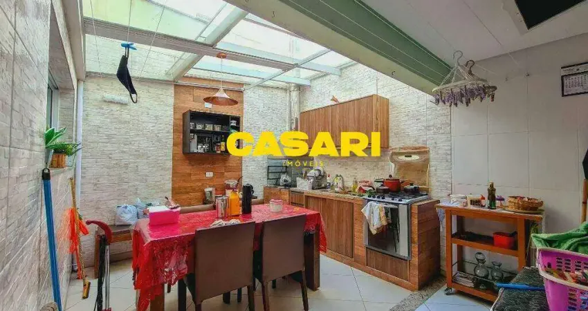 Sobrado reformado com 3 suítes à venda no assunção – 171m², churrasqueira e 4 vagas – são bernardo do campo