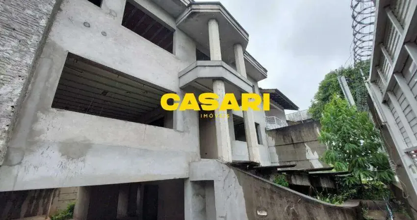 Sobrado de alto padrão à venda na vila euclides – 550m², 4 suítes, 10 vagas e vista panorâmica