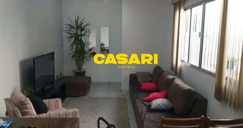 Sobrado à venda com 3 dormitórios e 180m² na vila palmares - santo andré/sp | casari imóveis