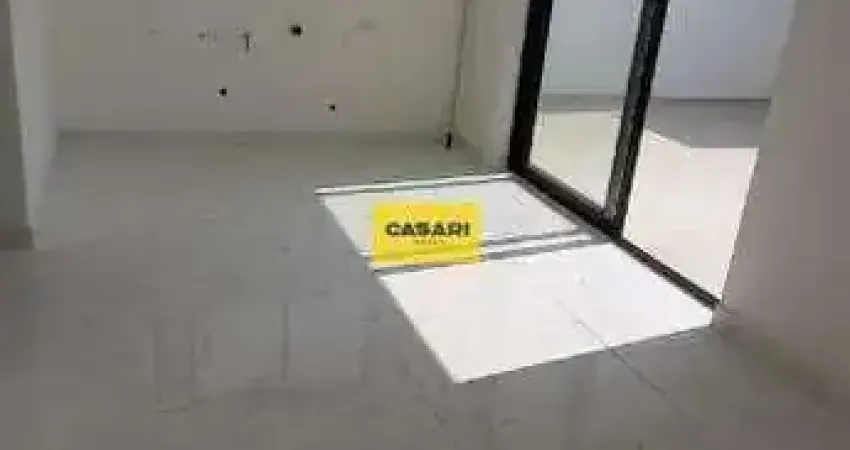 Sobrado à venda no santa terezinha – 3 dormitórios, suíte, quintal e 2 vagas