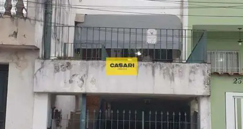 Sobrado 2 dormitórios em rua sem saída, próximo ao shopping golden square