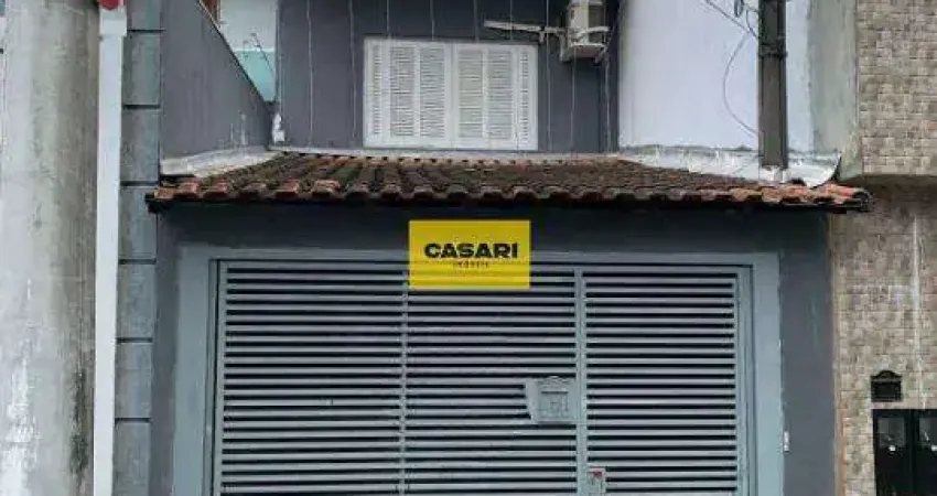 Sobrado à venda no centro de são bernardo – 2 dormitórios, quintal e 1 vaga