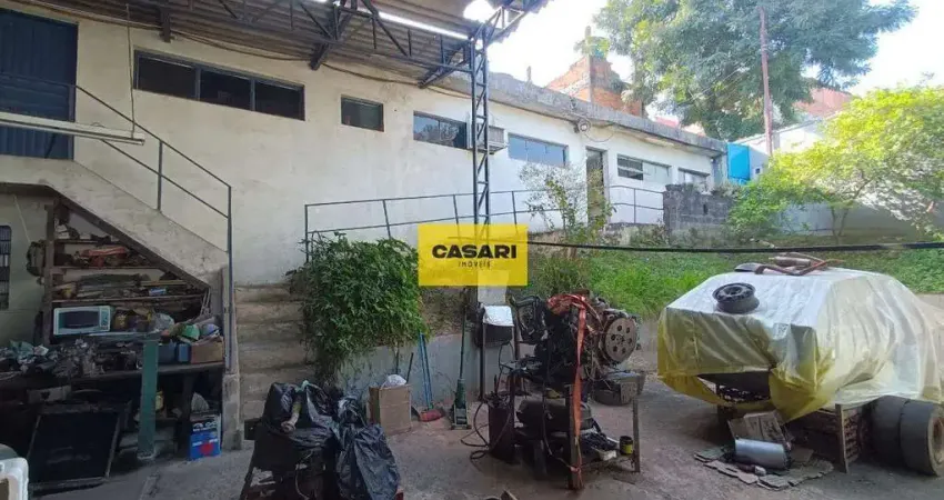 Terreno à venda 476m² com ferramentas inclusas e ótima localização