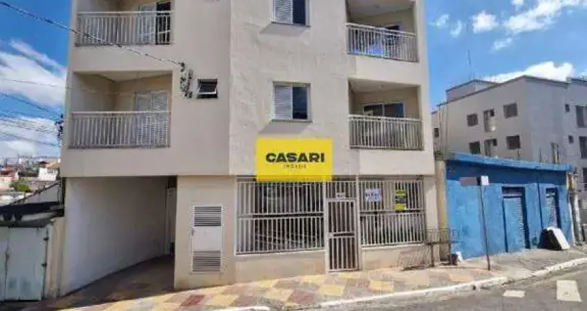 Apartamento térreo com 3 dormitórios (1 suíte), 2 vagas e baixo condomínio – ótima localização!