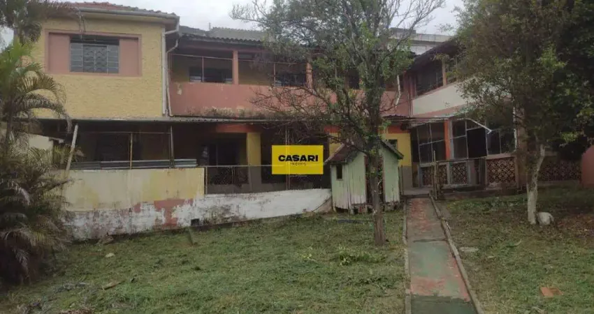 Terreno em aclive com potencial residencial e comercial no taboão, diadema – 580 m²