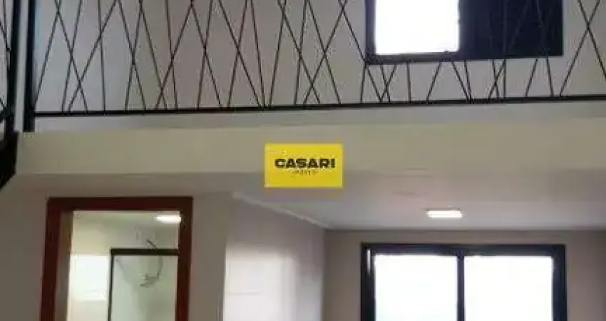 Loft novo no bairro jordanópolis em sbc, a 200 metros da av. piraporinha e do trólebus, com mezanino e excelente localização.