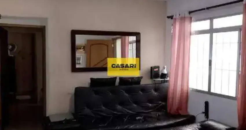 Casa com 3 dormitórios, suíte, estúdio acústico e ótima localização em sbc