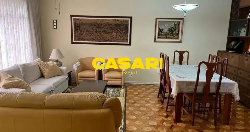 Oportunidade no Jardim Bela Vista – Sobrado com Suíte, 2 Vagas e a 1km do Shopping ABC!