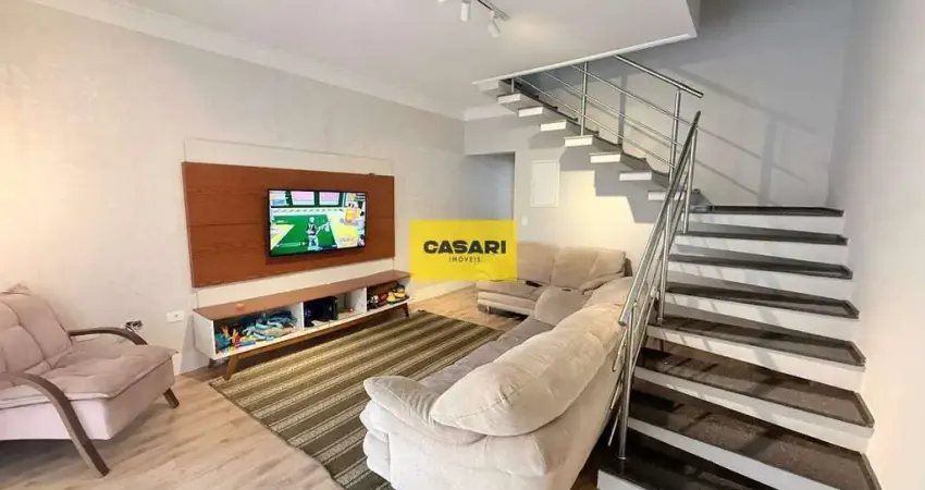 Sobrado à Venda com 276m², 4 Dormitórios, Área Gourmet e 8 Vagas em Rua Sem Saída