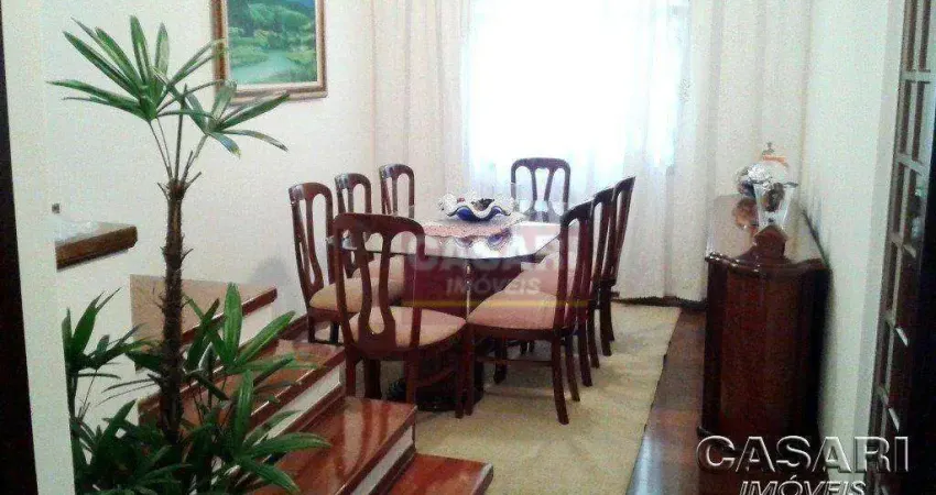 Sobrado à venda, 258 m² por R$ 1.200.000,01 - Centro - São Bernardo do Campo/SP