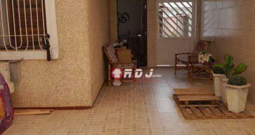 Casa com 3 dormitórios à venda, 150 m² por R$ 750.000,00 - Estuário - Santos/SP