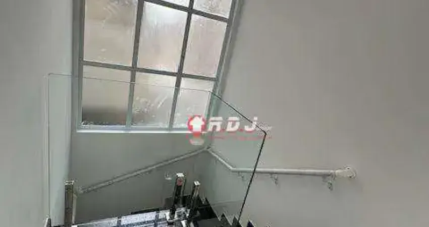Sobrado com 3 dormitórios à venda, 94 m² por R$ 1.035.000,00 - Embaré - Santos/SP