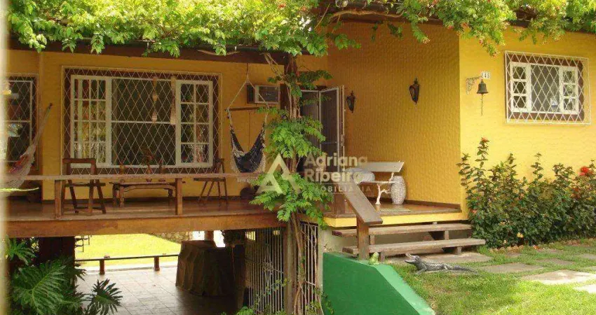 Casa com 3 dormitórios à venda, 200 m² por R$ 530.000 - Praia Linda - São Pedro da Aldeia/RJ