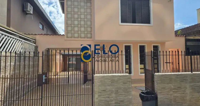 1,170 milhão. oportunidade de adquirir uma casa de 3 quartos, 1 suite, 1 sala, 4 banheiros, 5 vagas de garagem e 200,00 m² em santos-sp, marapé.