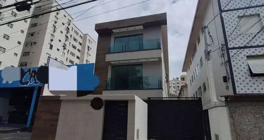 R$ 820 mil. casa em vilagio à venda em santos-sp, bairro campo grande! 2 quartos, 2 suítes, 2 banheiros, 3 vagas de garagem, 100m².