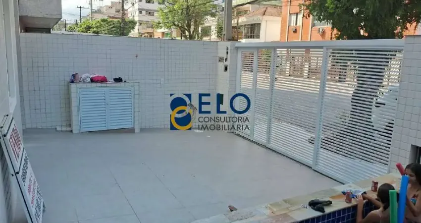 Casa à venda em santos-sp, no embaré, com 3 quartos, 1 suíte, 1 sala, 2 banheiros, 2 vagas de garagem. confira!