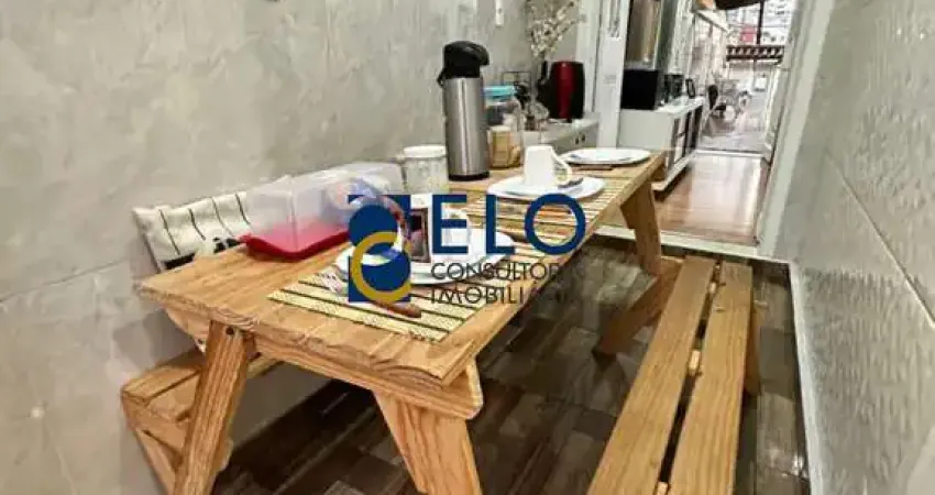 R$ 565 mil ou r$ 5 mil + iptu locação. imperdível! casa à venda em santos-sp, vila mathias: 3 quartos, 1 sala, 2 banheiros, 97,93 m² de área.