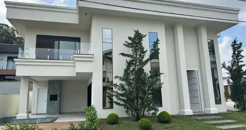 Casa alto padrão 3 dormitórios 3 suítes 2 vagas essence condomínio parque no vila nova em joinville