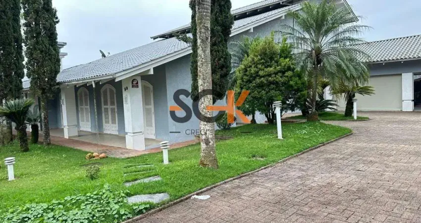 Casa com 5 quartos à venda na Rua Simão Kruger, Floresta, Joinville
