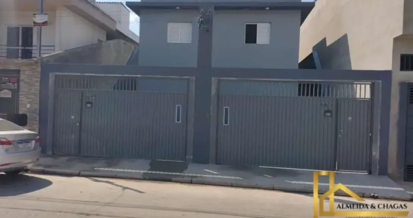 Casa de Rua à Venda no Bairro Cidade São Pedro em Santana de Parnaíba