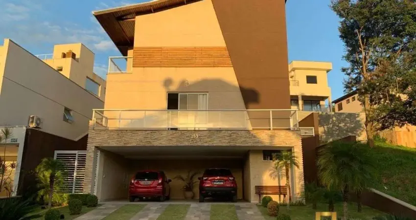 Casa à venda no bairro Suru - Santana de Parnaíba/SP