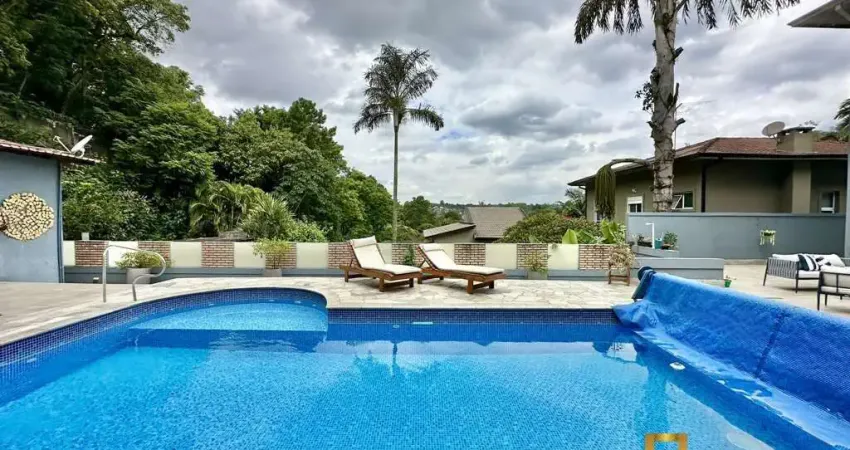 Casa em condomínio fechado com 3 quartos à venda na Estrada Municipal Fernando Nobre, 1000, Jardim do Golf I, Jandira