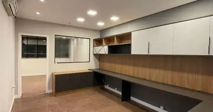 Sala comercial à venda na Avenida Copacabana, 177, Dezoito do Forte Empresarial/Alphaville., Barueri