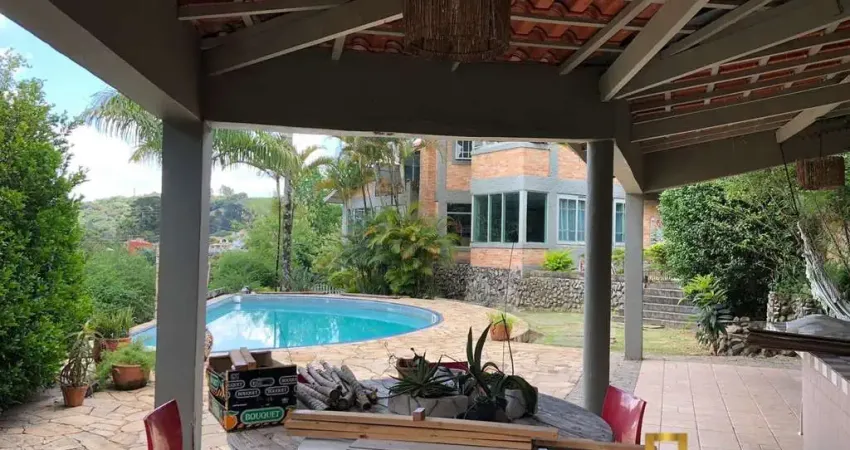 Casa em condomínio fechado com 4 quartos para alugar na Rua La Corunã, Condomínio Refúgio dos Pinheiros, Itapevi