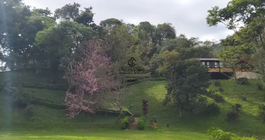 Oportunidade Única, Sítio em Santo Antônio do Pinhal – Água Mineral, Rancho Pronto e Potencial de Lucro Imediato!