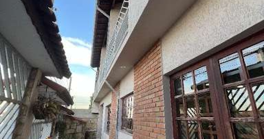 Sobrado com 3 dormitórios à venda, 236 m² por R$ 750.000,00 - Ponte Grande - Guarulhos/SP