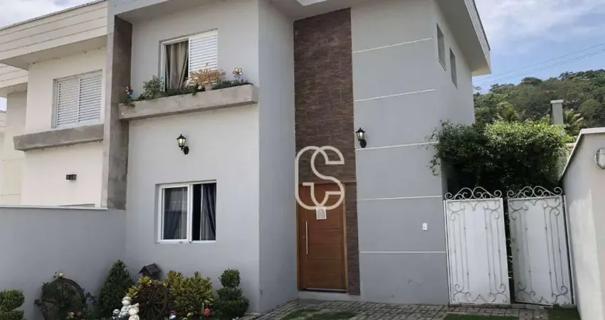 Casa com 3 dormitórios à venda, 85 m² por R$ 848.000,00 - Itaoca - Guararema/SP