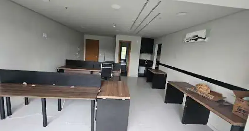 Sala comercial com 1 sala à venda na Avenida Salgado Filho, 2120, Cidade Maia, Guarulhos