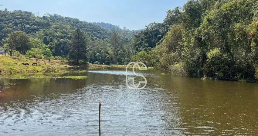 Sítio com 3 dormitórios à venda, 224000 m² por R$ 2.300.000,00 - Zona Rural - Nazaré Paulista/SP