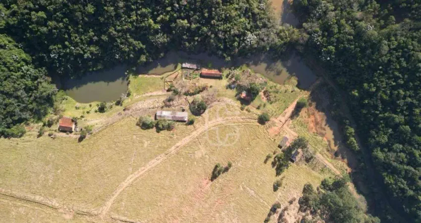 Sítio com 3 dormitórios à venda, 224000 m² por r$ 2.300.000,00 - zona rural - nazaré paulista/sp