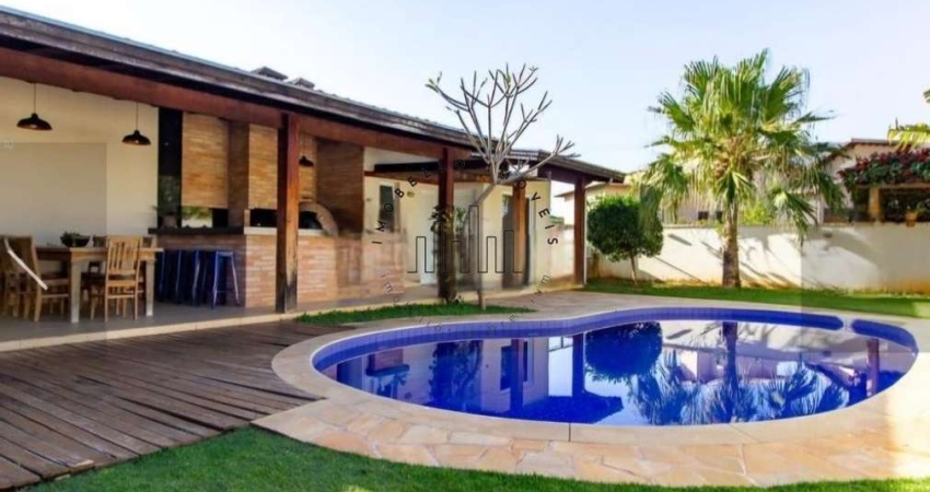 Casa à venda em Campinas, Loteamento Caminhos de São Conrado (Sousas), com 3 quartos, com 230 m²