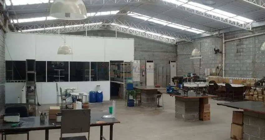 Barracão / Galpão / Depósito à venda no Jardim Germania, São Paulo