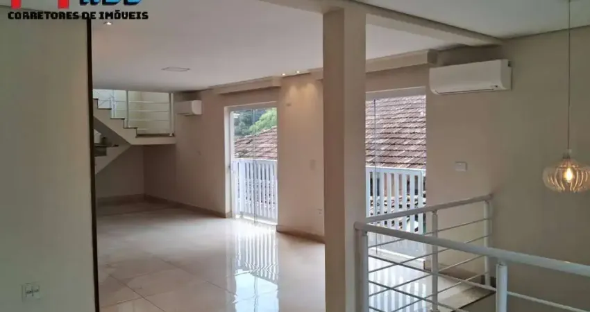 Sobreposta alta triplex à venda no bairro da aparecida em santos