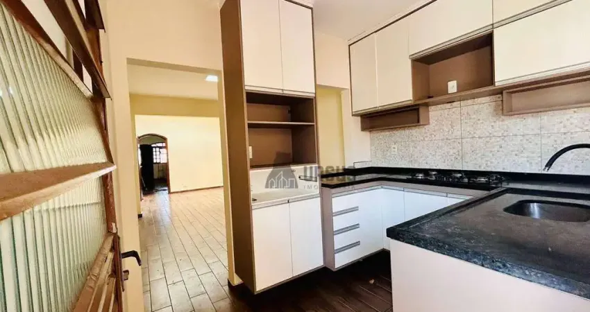 Casa com 3 dormitórios à venda, 197 m² por R$ 430.000,00 - Vila Areao - Taubaté/SP