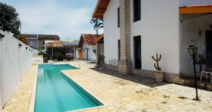 Casa com 2 dormitórios à venda, 381 m² por R$ 1.100.000,00 - Vila São Geraldo - Taubaté/SP