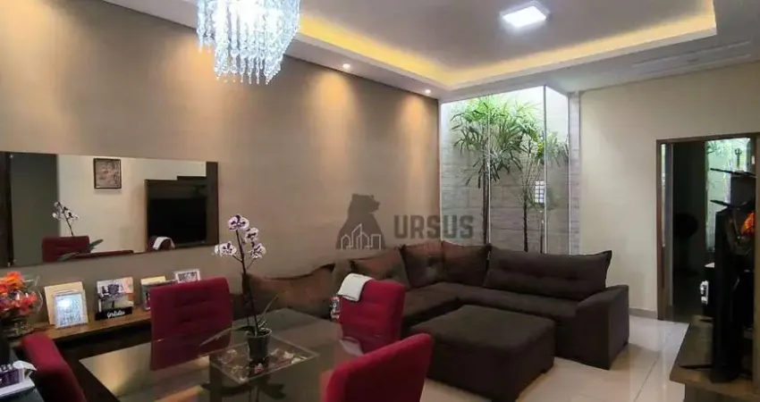 Casa com 3 dormitórios à venda, 152 m² por R$ 480.000,00 - Piracangaguá (Chácara Flórida) - Taubaté/SP