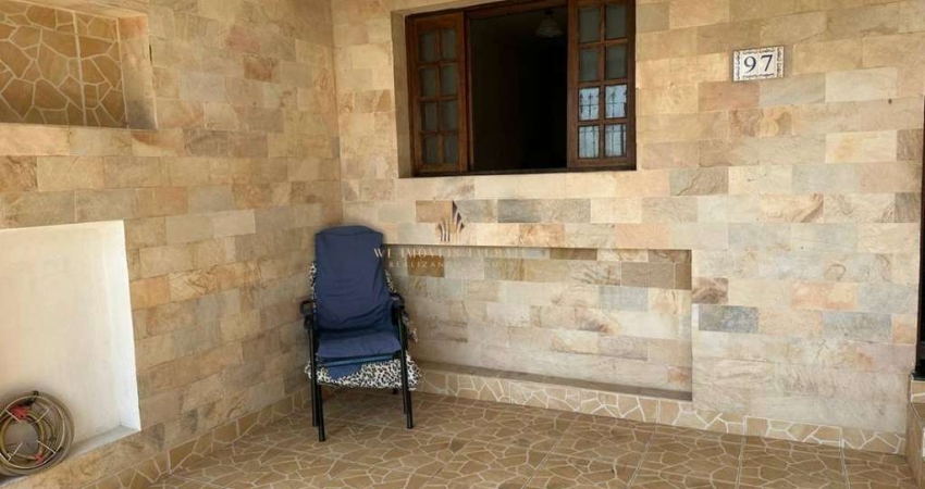 Sobrado à venda em Taubaté, Vila Iapi, com 3 quartos, 157,30m²