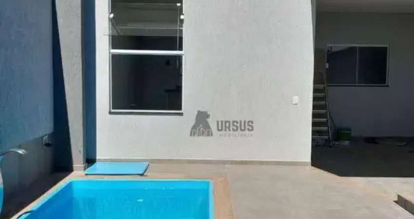 Linda casa com piscina no Bairro Flamboyan em Pindamonhangaba