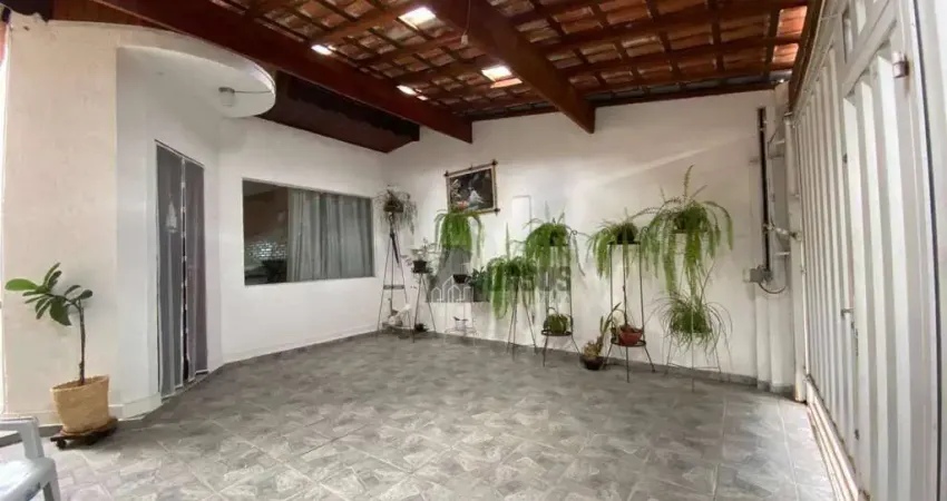 Casa com 2 quartos à venda no Jardim Continental, Taubaté